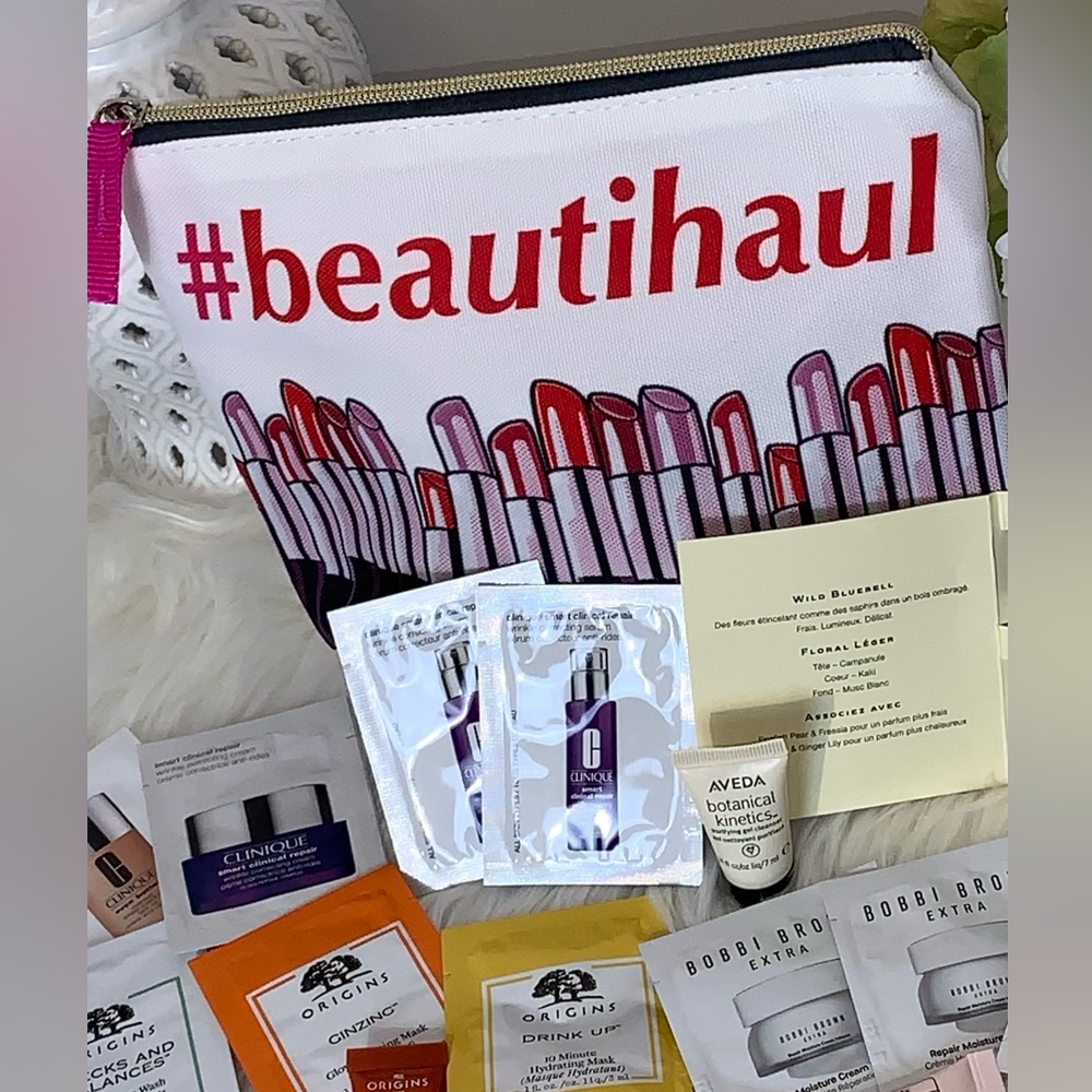 Estée Lauder Sample Bag NWT
